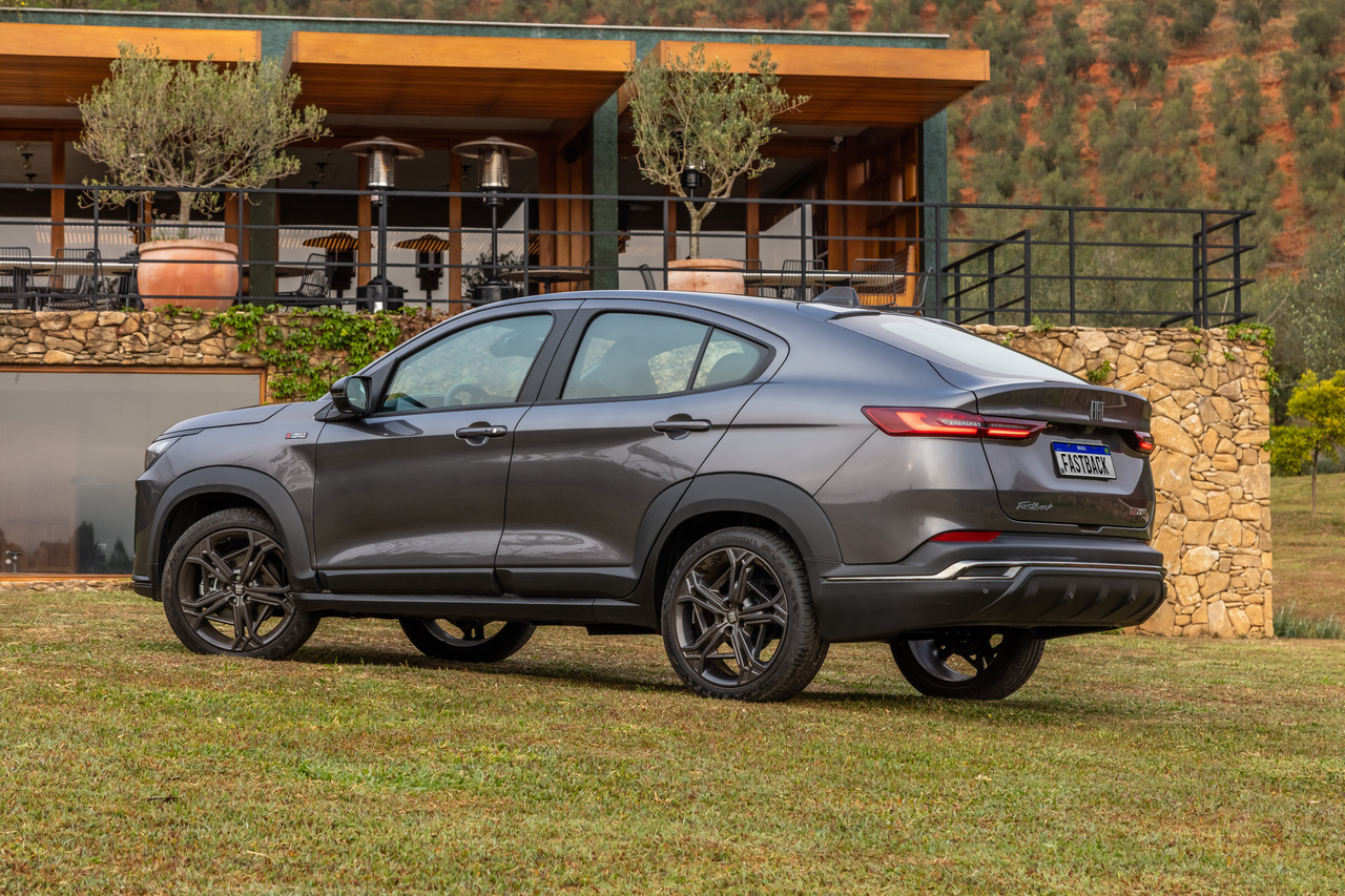 Fiat Fastback: Preços, Versões, Itens De Série - InstaCarro