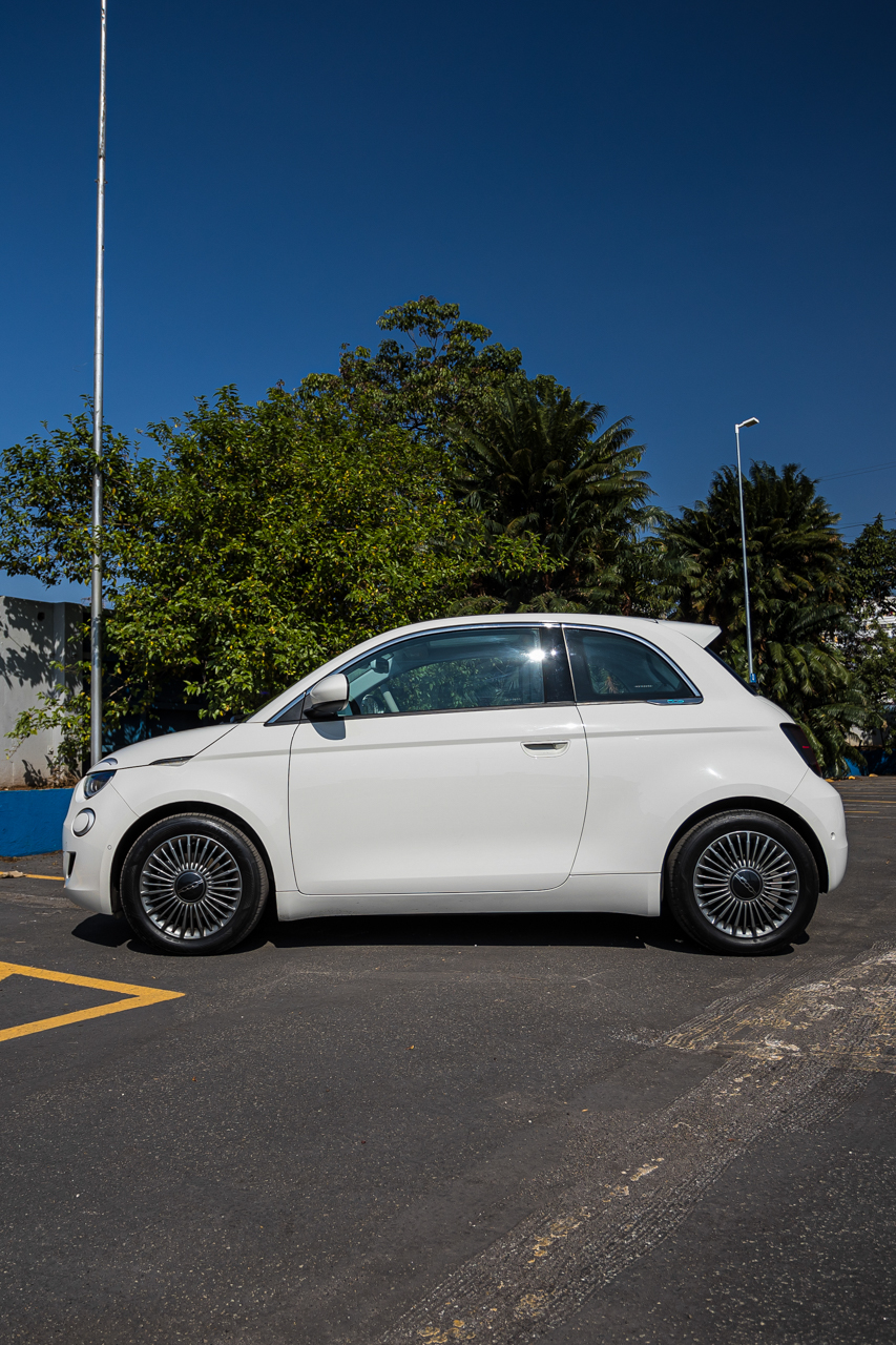 Fiat revela versão do 500 elétrico que virá ao Brasil - Revista Carro
