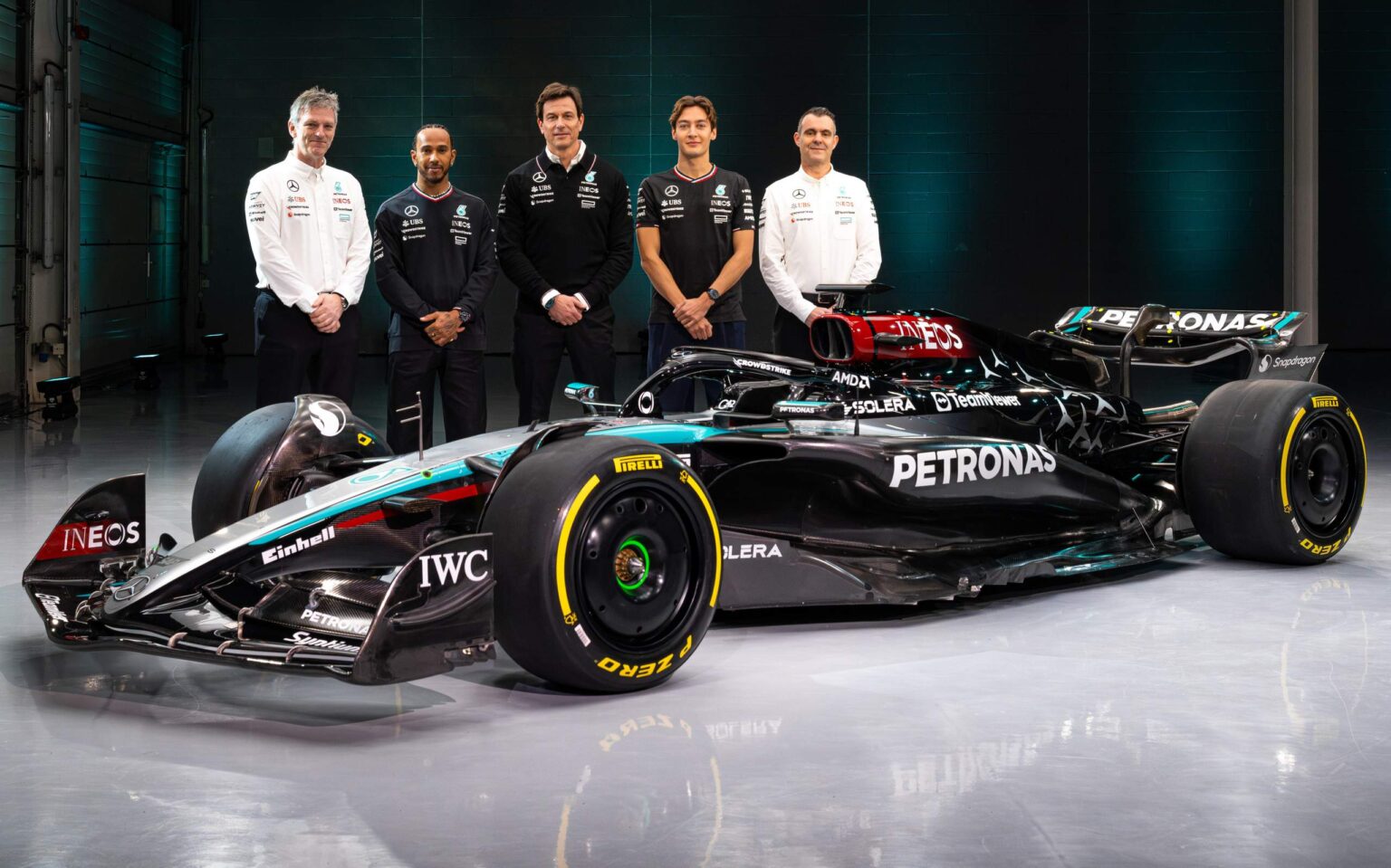 F1 2024 Mercedes revela o carro para a nova temporada InstaCarro